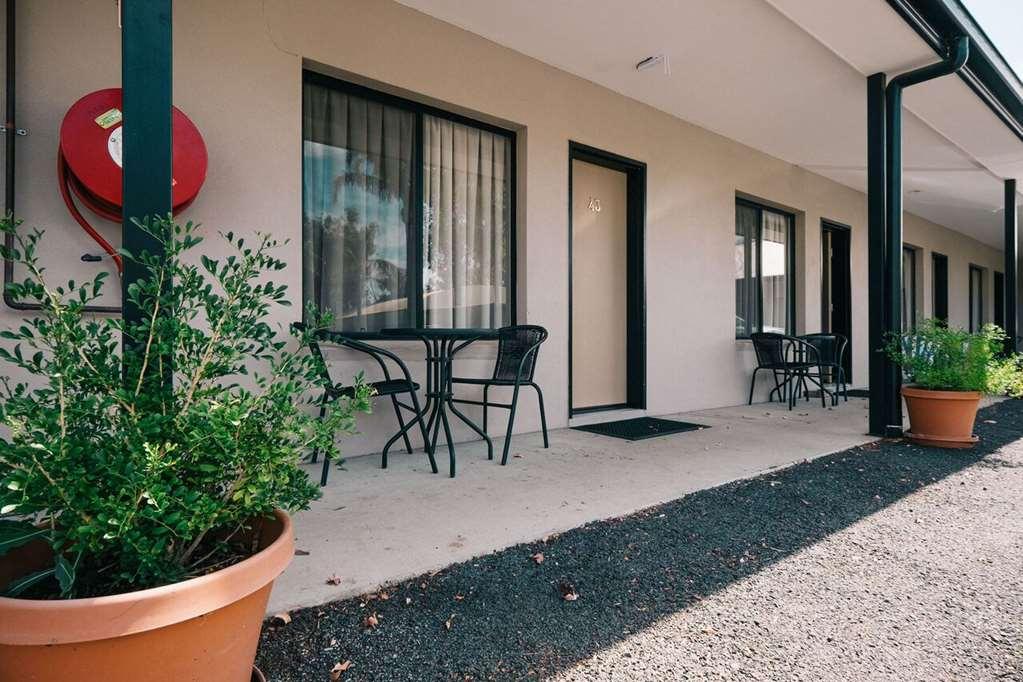 מורי Artesian Spa Motel מראה חיצוני תמונה