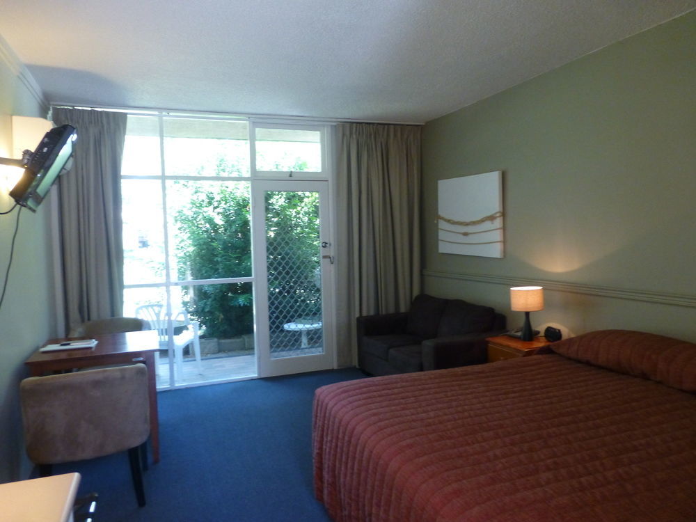 מורי Artesian Spa Motel מראה חיצוני תמונה